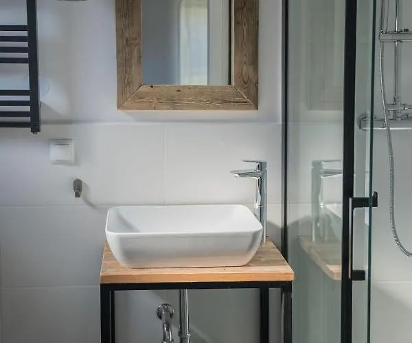 Semesterbostad Czarny Bocian *